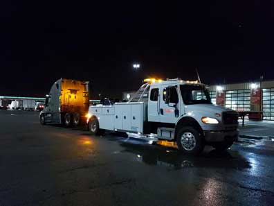 Semi-Truck Towing Chicago