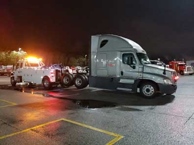 Semi-Truck Towing Chicago