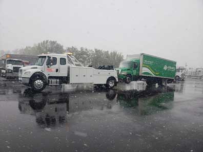 24h towing 1.jpg in Chicago, IL